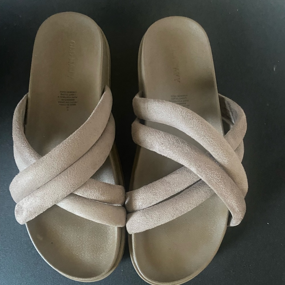 Sandals taupe color size 8